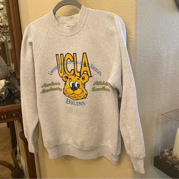 Vintage ONEITA Gray UCLA BRUINS Bear Graphic Sweatshirt Size Large - Picture 3 of 6